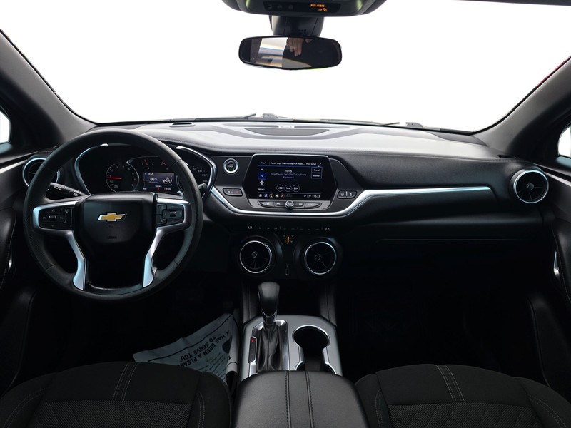 Chevrolet Blazer Vehicle Full-screen Gallery Image 16
