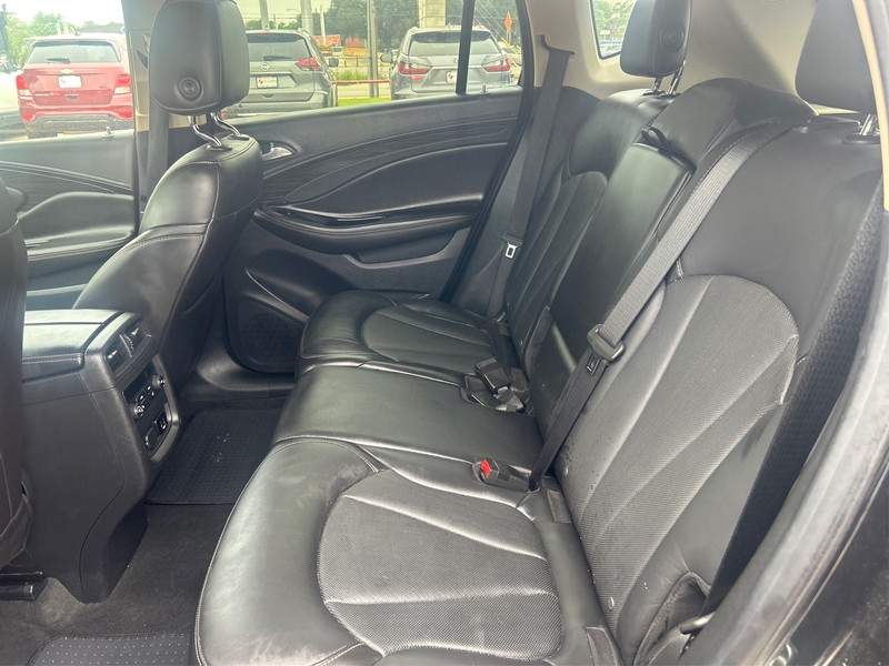 Buick Envision Vehicle Full-screen Gallery Image 10