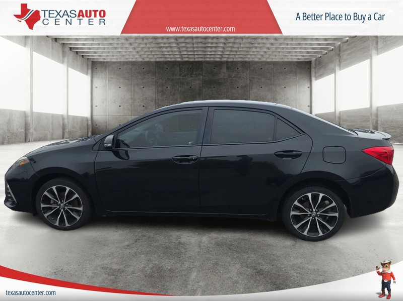 Toyota Corolla Vehicle Full-screen Gallery Image 5