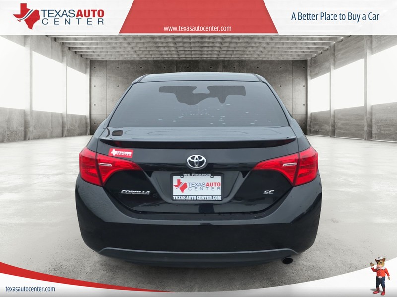 Toyota Corolla Vehicle Full-screen Gallery Image 6