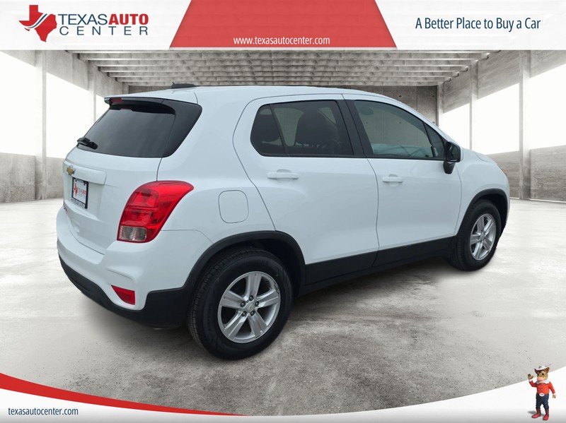 Chevrolet Trax Vehicle Full-screen Gallery Image 7