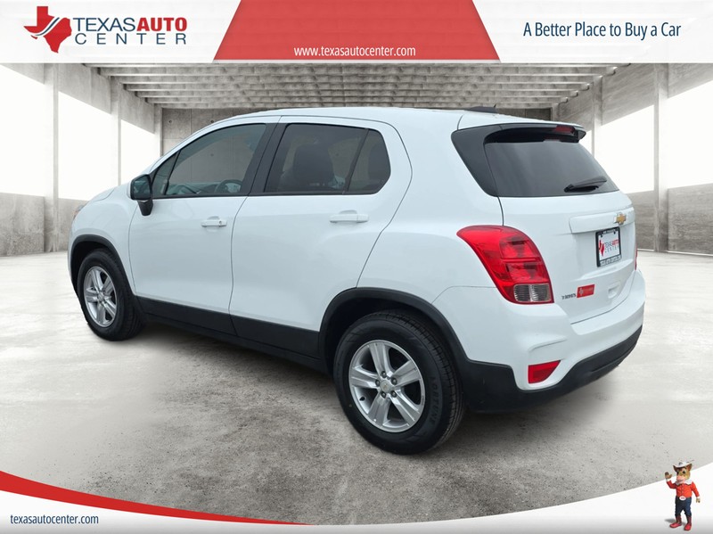 Chevrolet Trax Vehicle Full-screen Gallery Image 8