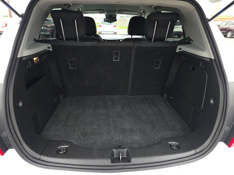 Chevrolet Trax Vehicle Full-screen Gallery Image 11