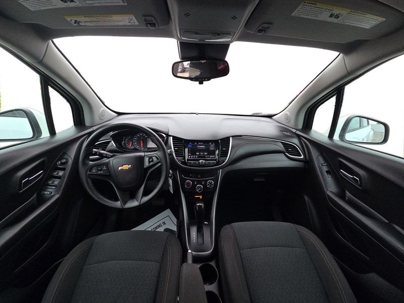 Chevrolet Trax Vehicle Full-screen Gallery Image 15