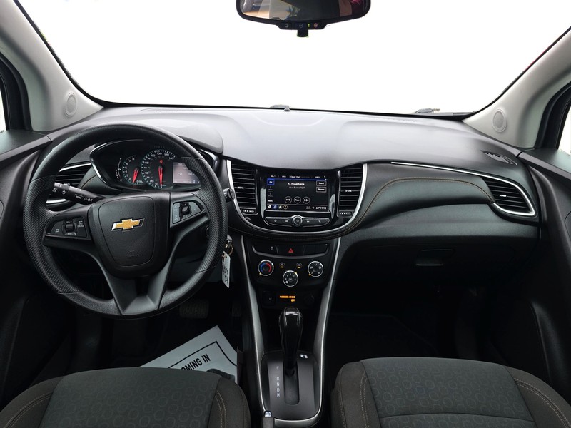Chevrolet Trax Vehicle Full-screen Gallery Image 16