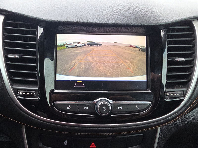 Chevrolet Trax Vehicle Full-screen Gallery Image 17