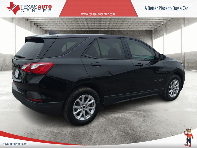 Chevrolet Equinox Vehicle Full-screen Gallery Image 7