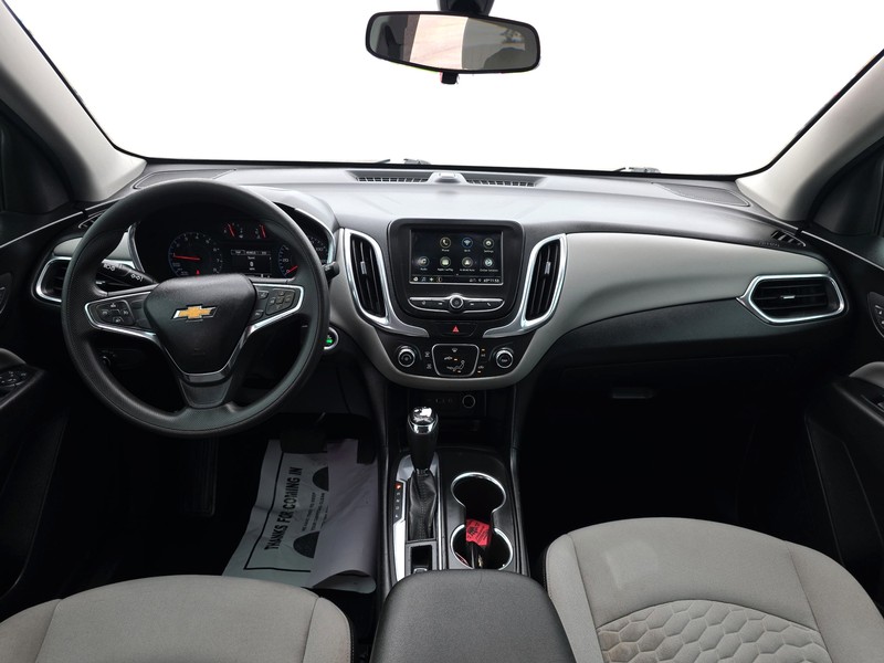 Chevrolet Equinox Vehicle Full-screen Gallery Image 16