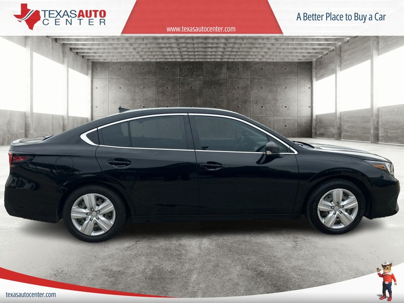 Subaru Legacy Vehicle Full-screen Gallery Image 04