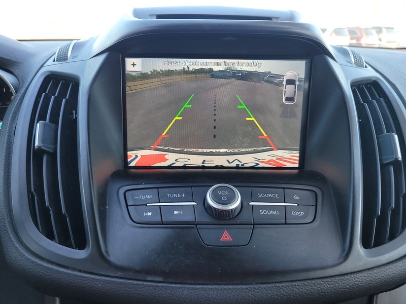Ford Escape Vehicle Full-screen Gallery Image 18