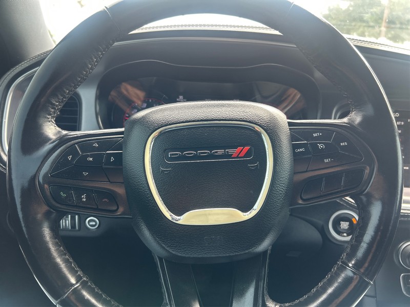 Dodge Charger Vehicle Full-screen Gallery Image 14