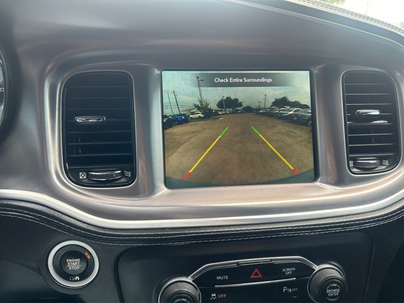 Dodge Charger Vehicle Full-screen Gallery Image 17