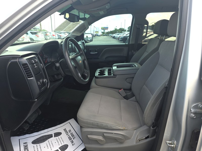 Chevrolet Silverado 1500 Vehicle Full-screen Gallery Image 09