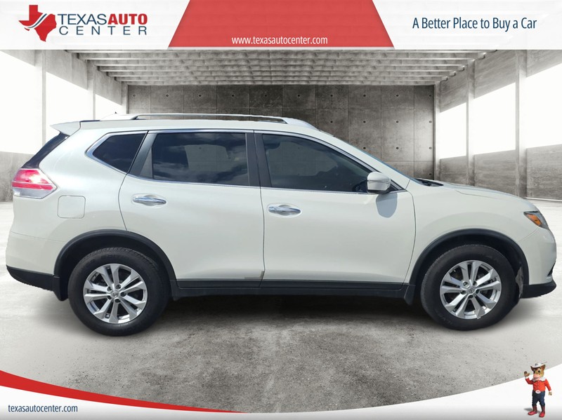 Nissan Rogue Vehicle Full-screen Gallery Image 04