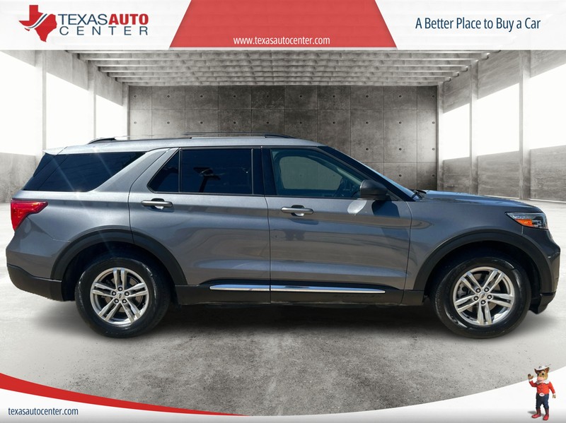 Ford Explorer Vehicle Full-screen Gallery Image 04