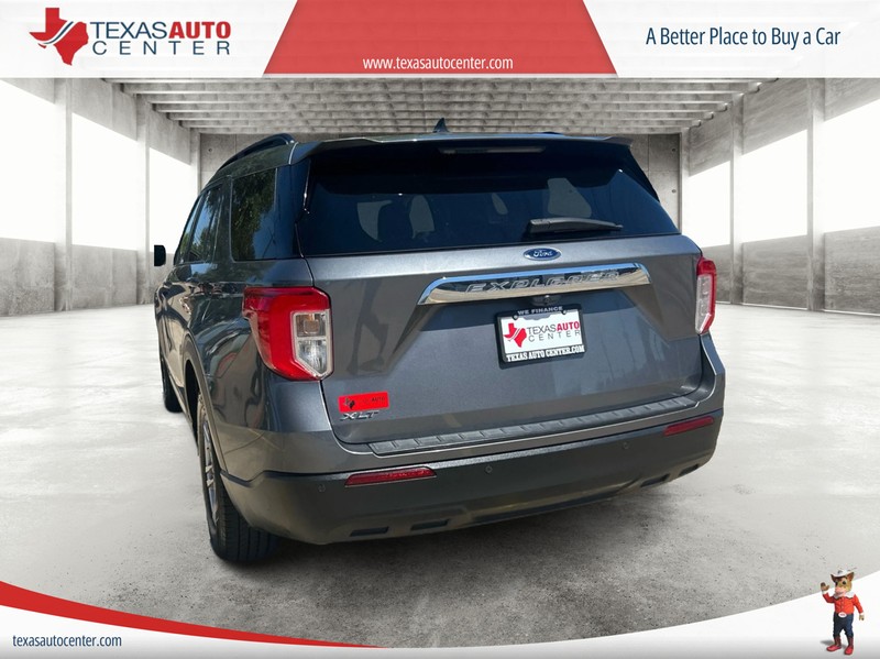 Ford Explorer Vehicle Full-screen Gallery Image 07