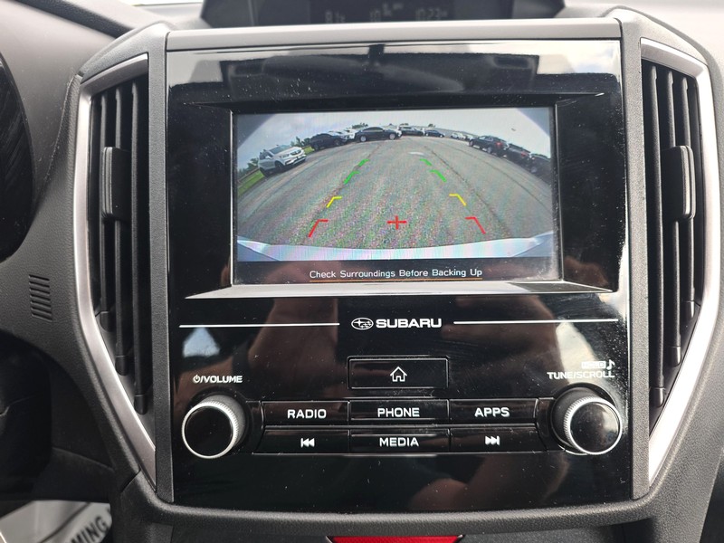 Subaru Impreza Vehicle Full-screen Gallery Image 17