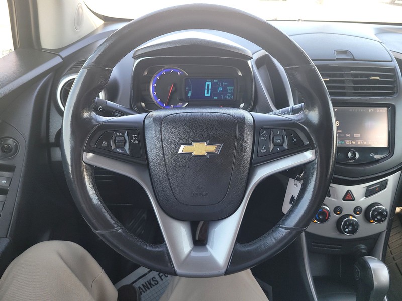 Chevrolet Trax Vehicle Full-screen Gallery Image 15