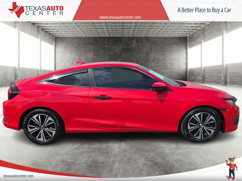 Honda Civic Coupe Vehicle Full-screen Gallery Image 04