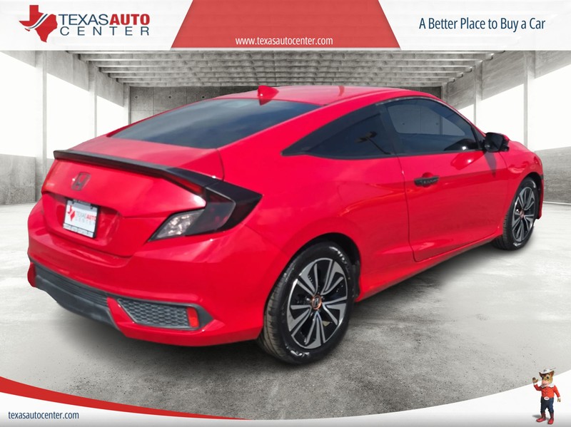 Honda Civic Coupe Vehicle Full-screen Gallery Image 07