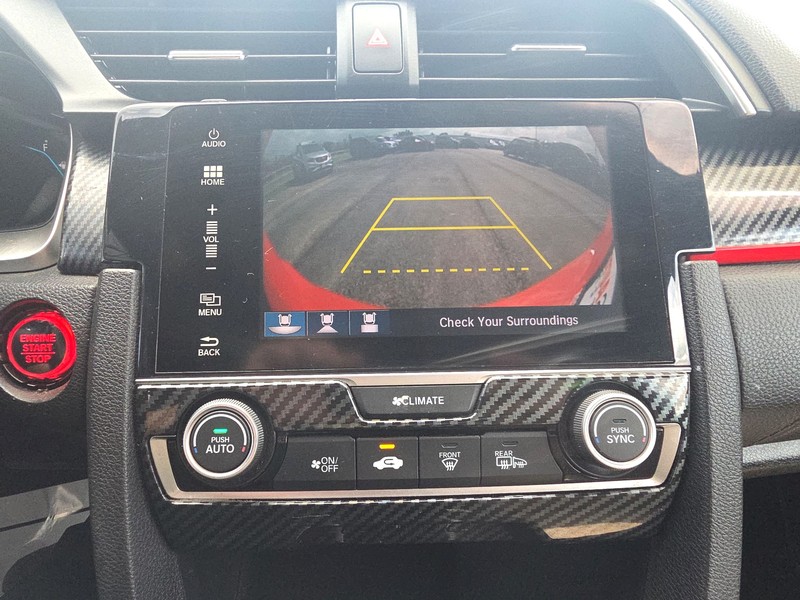 Honda Civic Coupe Vehicle Full-screen Gallery Image 15