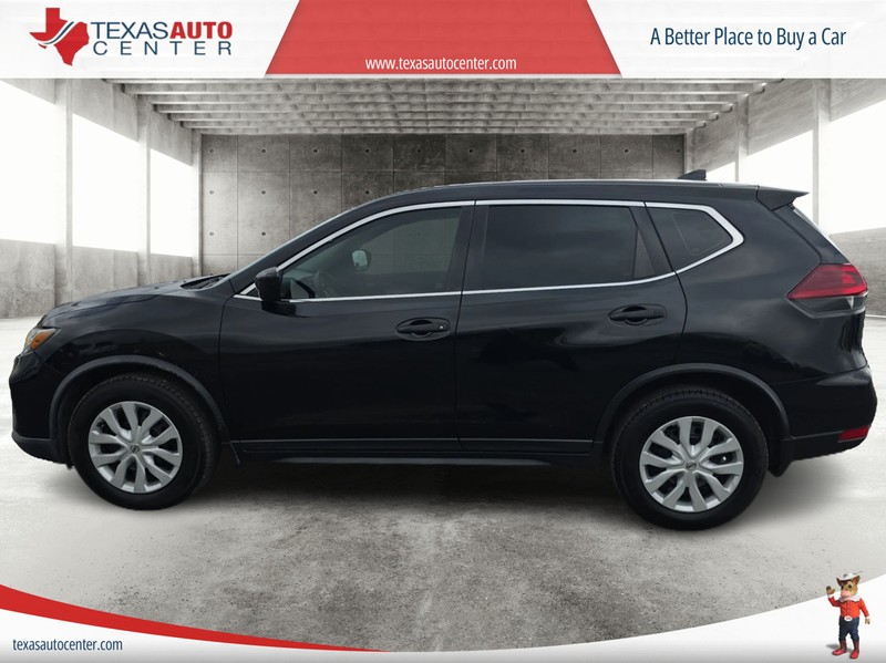 Nissan Rogue Vehicle Full-screen Gallery Image 05