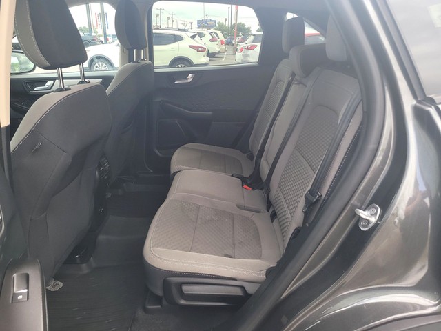 Ford Escape Vehicle Full-screen Gallery Image 10