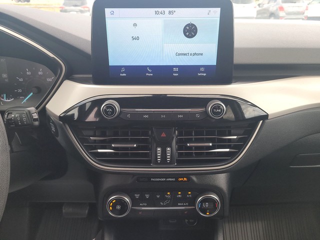Ford Escape Vehicle Full-screen Gallery Image 12