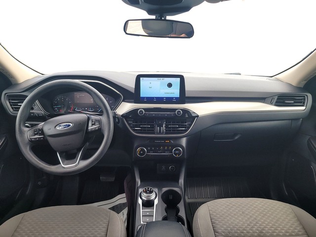 Ford Escape Vehicle Full-screen Gallery Image 16