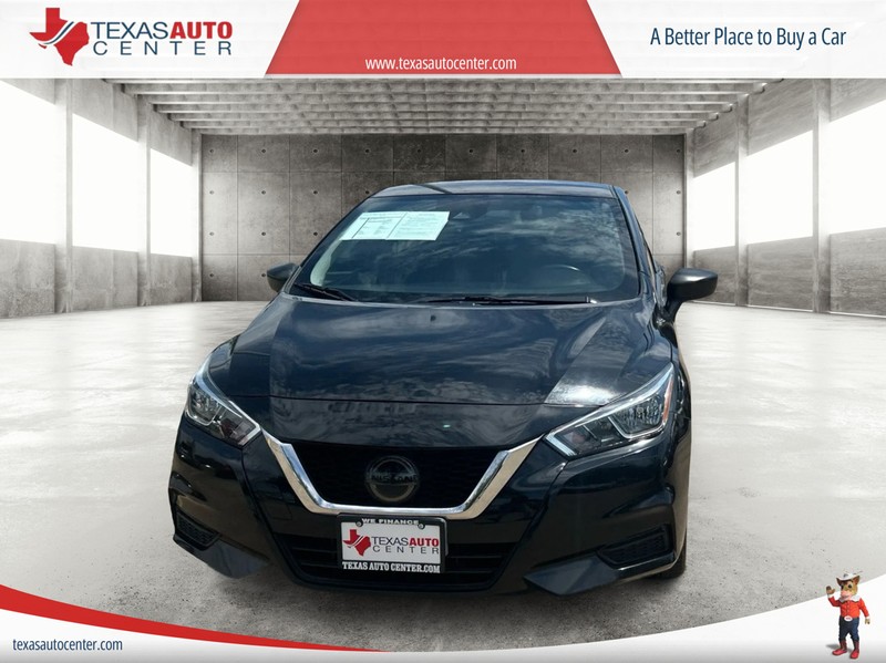 Nissan Versa Sedan Vehicle Full-screen Gallery Image 03