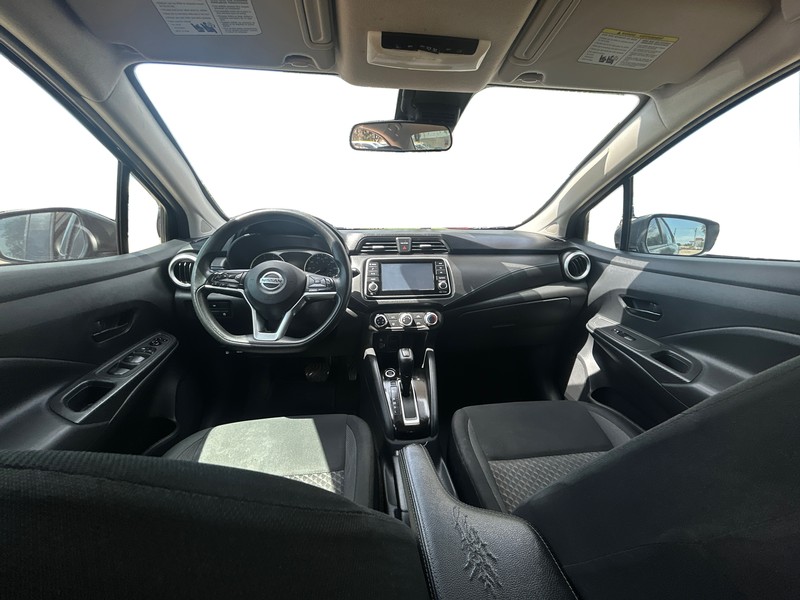 Nissan Versa Sedan Vehicle Full-screen Gallery Image 15