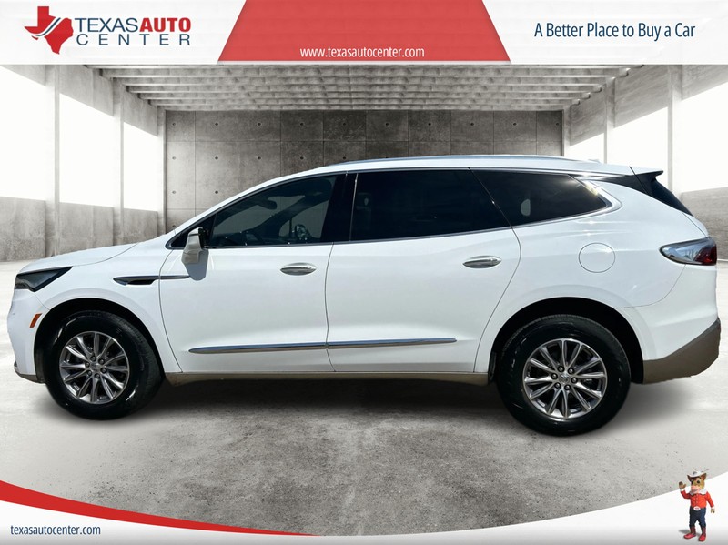 Buick Enclave Vehicle Full-screen Gallery Image 05