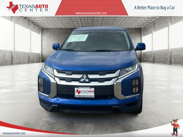 Mitsubishi Outlander Sport Vehicle Full-screen Gallery Image 3