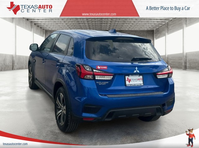 Mitsubishi Outlander Sport Vehicle Full-screen Gallery Image 8