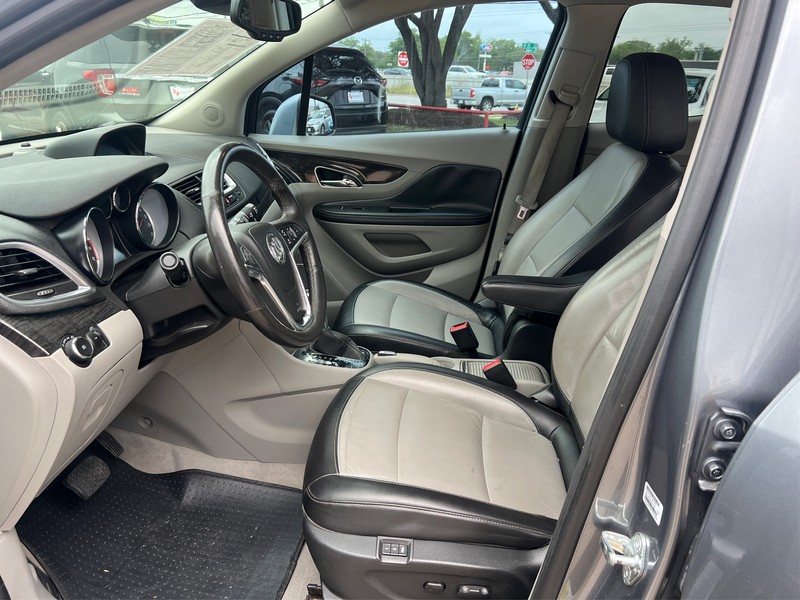 Buick Encore Vehicle Full-screen Gallery Image 8