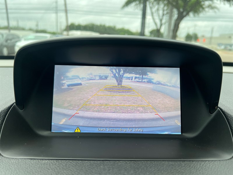 Buick Encore Vehicle Full-screen Gallery Image 17