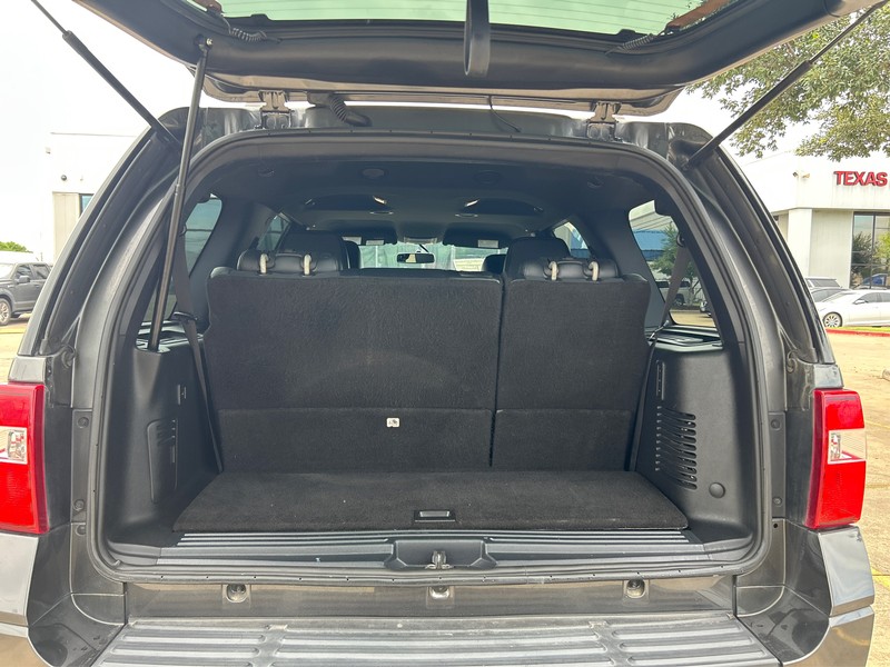Ford Expedition Vehicle Full-screen Gallery Image 10