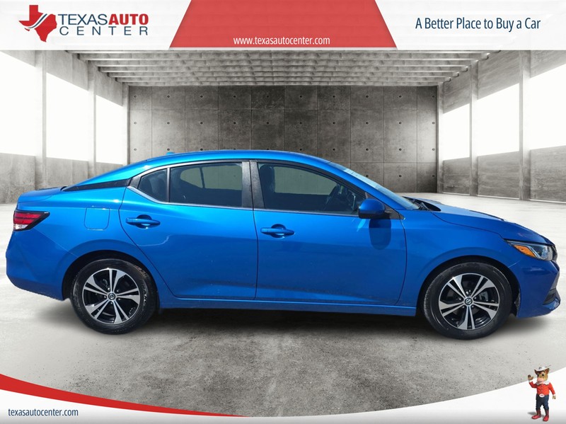 Nissan Sentra Vehicle Full-screen Gallery Image 4