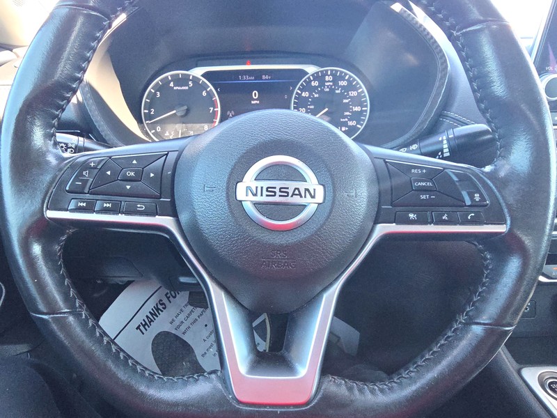Nissan Sentra Vehicle Full-screen Gallery Image 13