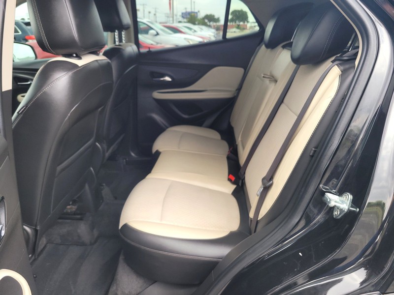Buick Encore Vehicle Full-screen Gallery Image 10