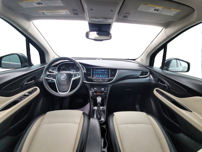 Buick Encore Vehicle Full-screen Gallery Image 15