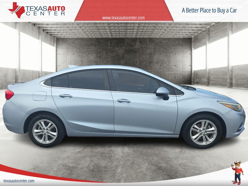 Chevrolet Cruze Vehicle Full-screen Gallery Image 04