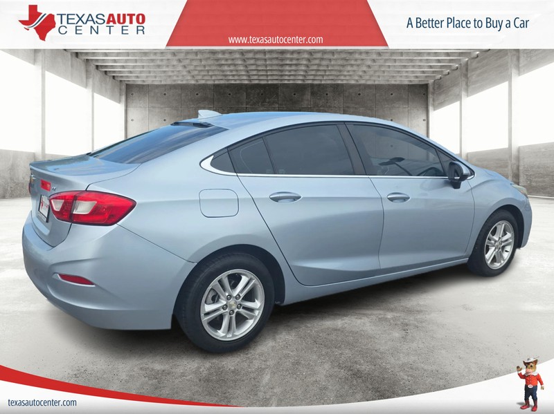 Chevrolet Cruze Vehicle Full-screen Gallery Image 07