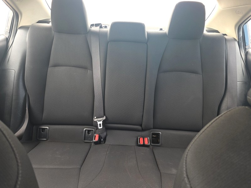 Toyota Corolla Vehicle Full-screen Gallery Image 12