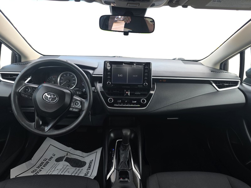Toyota Corolla Vehicle Full-screen Gallery Image 15