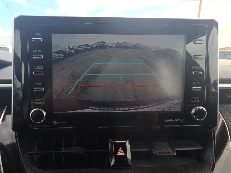 Toyota Corolla Vehicle Full-screen Gallery Image 16