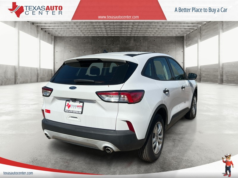Ford Escape Vehicle Full-screen Gallery Image 7