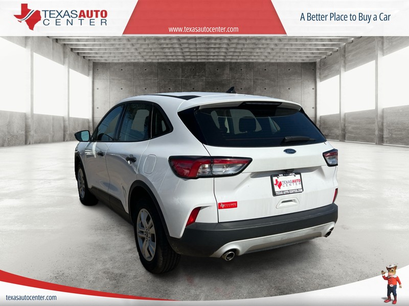 Ford Escape Vehicle Full-screen Gallery Image 8