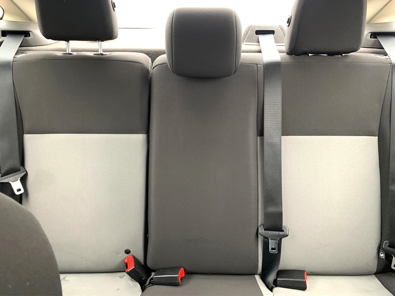 Ford Fiesta Sedan Vehicle Full-screen Gallery Image 12