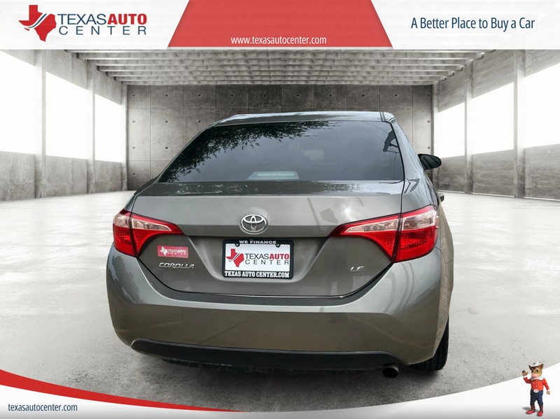 Toyota Corolla Vehicle Full-screen Gallery Image 05